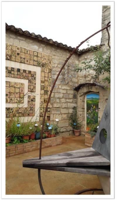 Charming Small House Close To Uzes Foissac  Extérieur photo